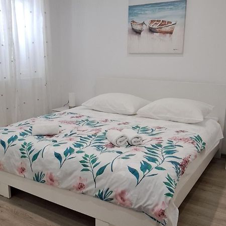 Apartmani Pina 2 Kaštela Exteriér fotografie