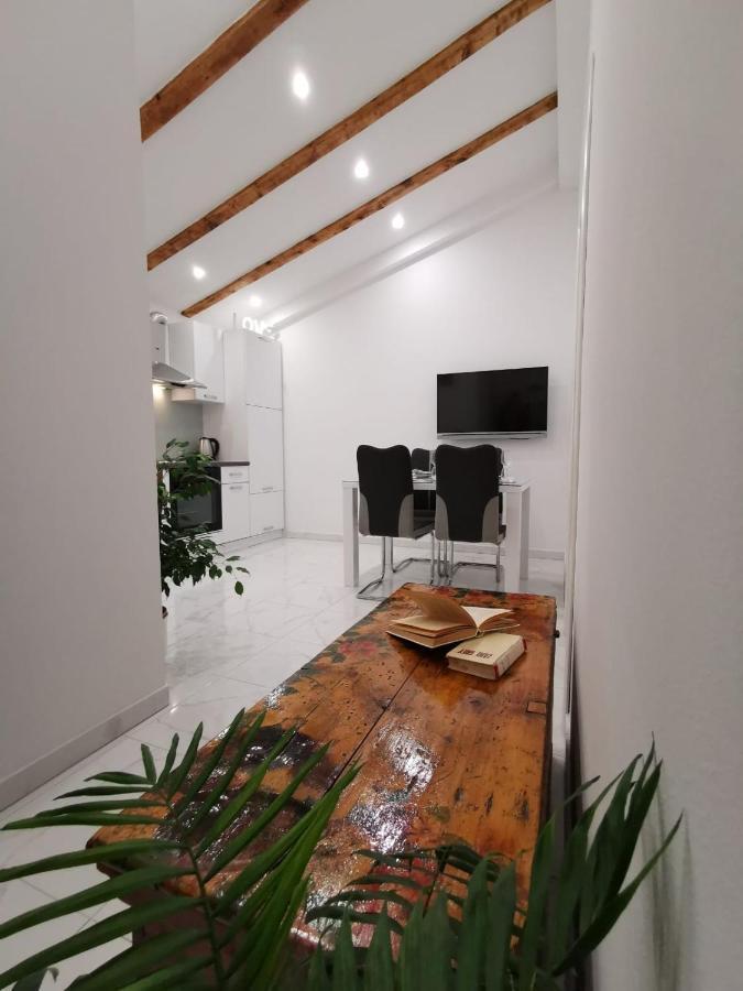 Apartmani Pina 2 Kaštela Exteriér fotografie
